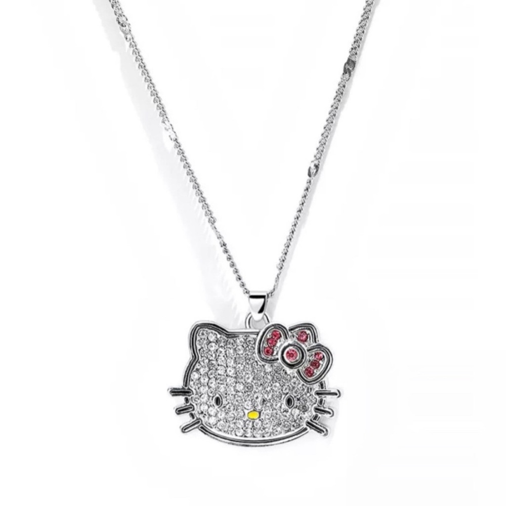 Hello kitty necklace SOLD